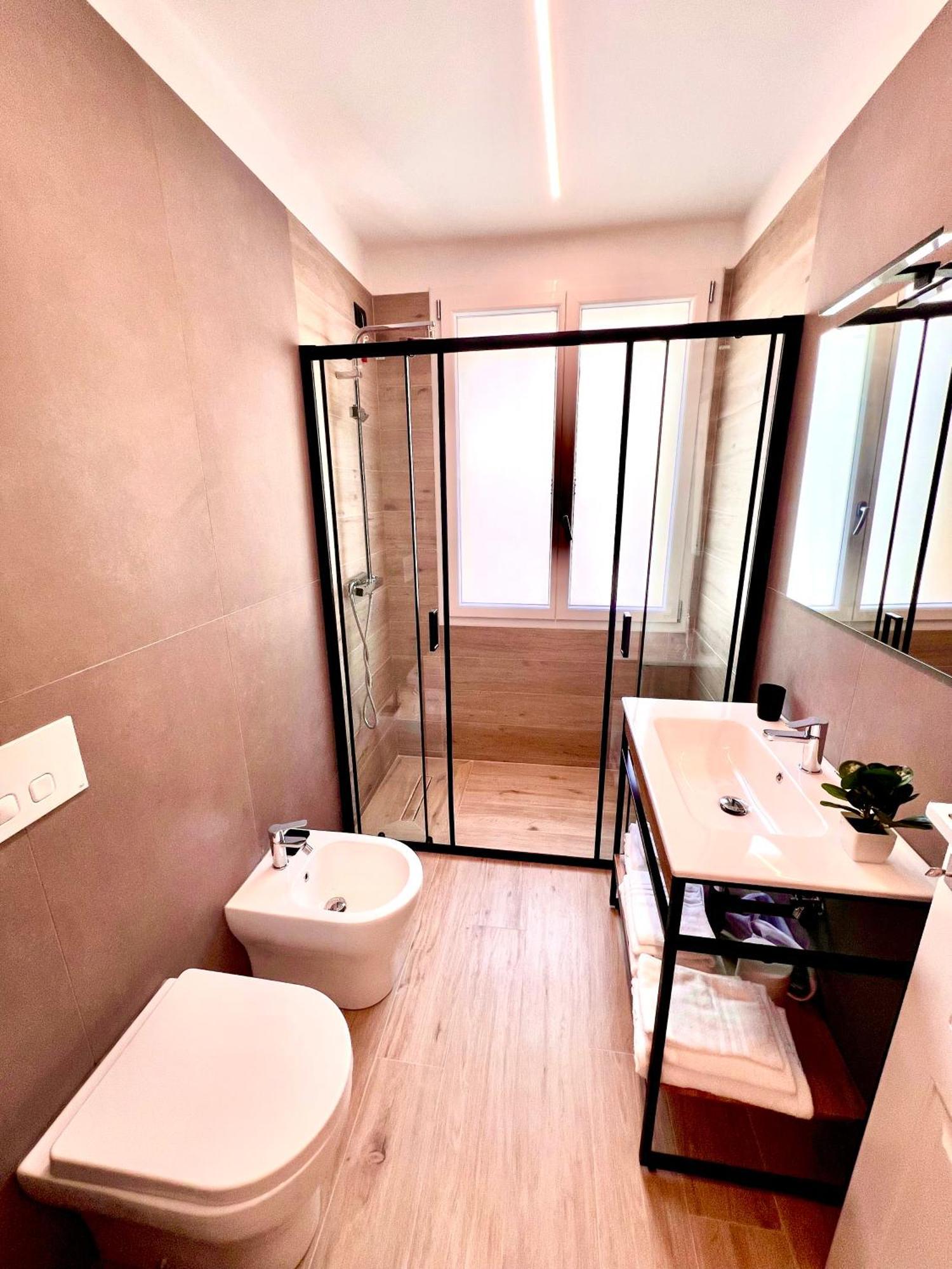 Cinque Terre Hub Suite Art La Spezia Exterior photo